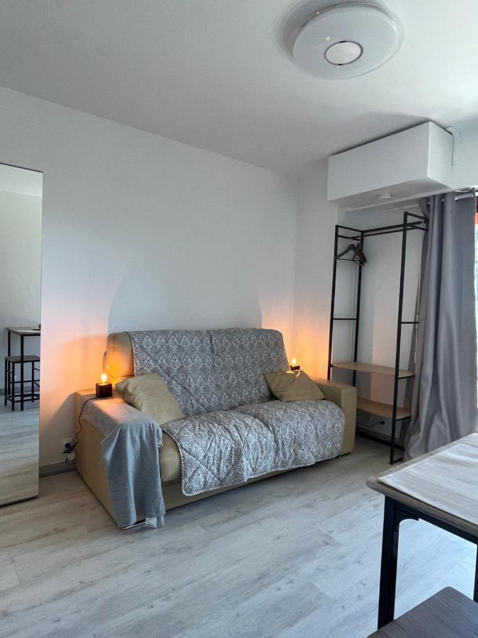 Charmant Studio Avec Terrasse Et Parking A Ванс Экстерьер фото
